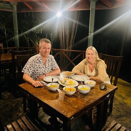 代尼耶耶 辛哈拉加莱斯特旅馆酒店 外观 照片